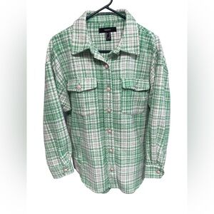 Forever 21 Green and Cream Plaid Shacket w/Pearl Accent Buttons-Size Medium